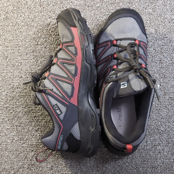 Salomon Pathfinder Hiking Shoes Size 8.0 in Gray/Black/Red Waterproof Contagrip - Picture 8 of 11
